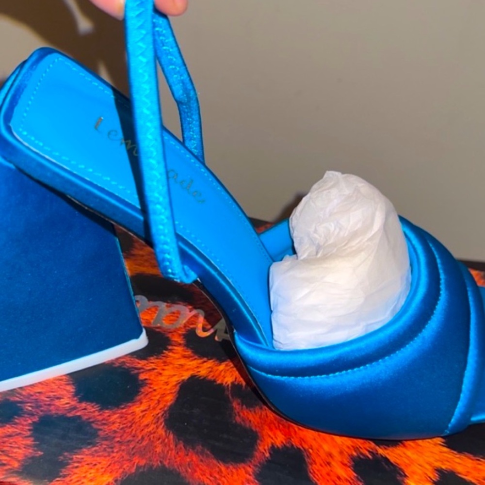 Size 9 blue summer shoes.